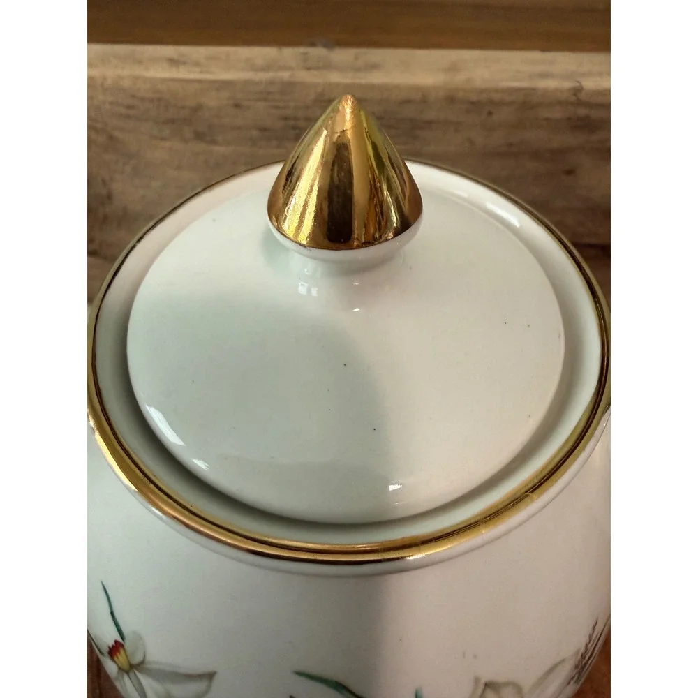 Gibson Staffordshire England Daffodil Teapot Taunton Vale Gold Trim England